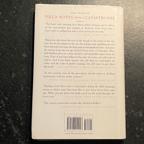 "Field Notes from a Catastrophe," by Elizabeth Kobert, 2006 First Ed. Hardcover - Picture 3 of 9